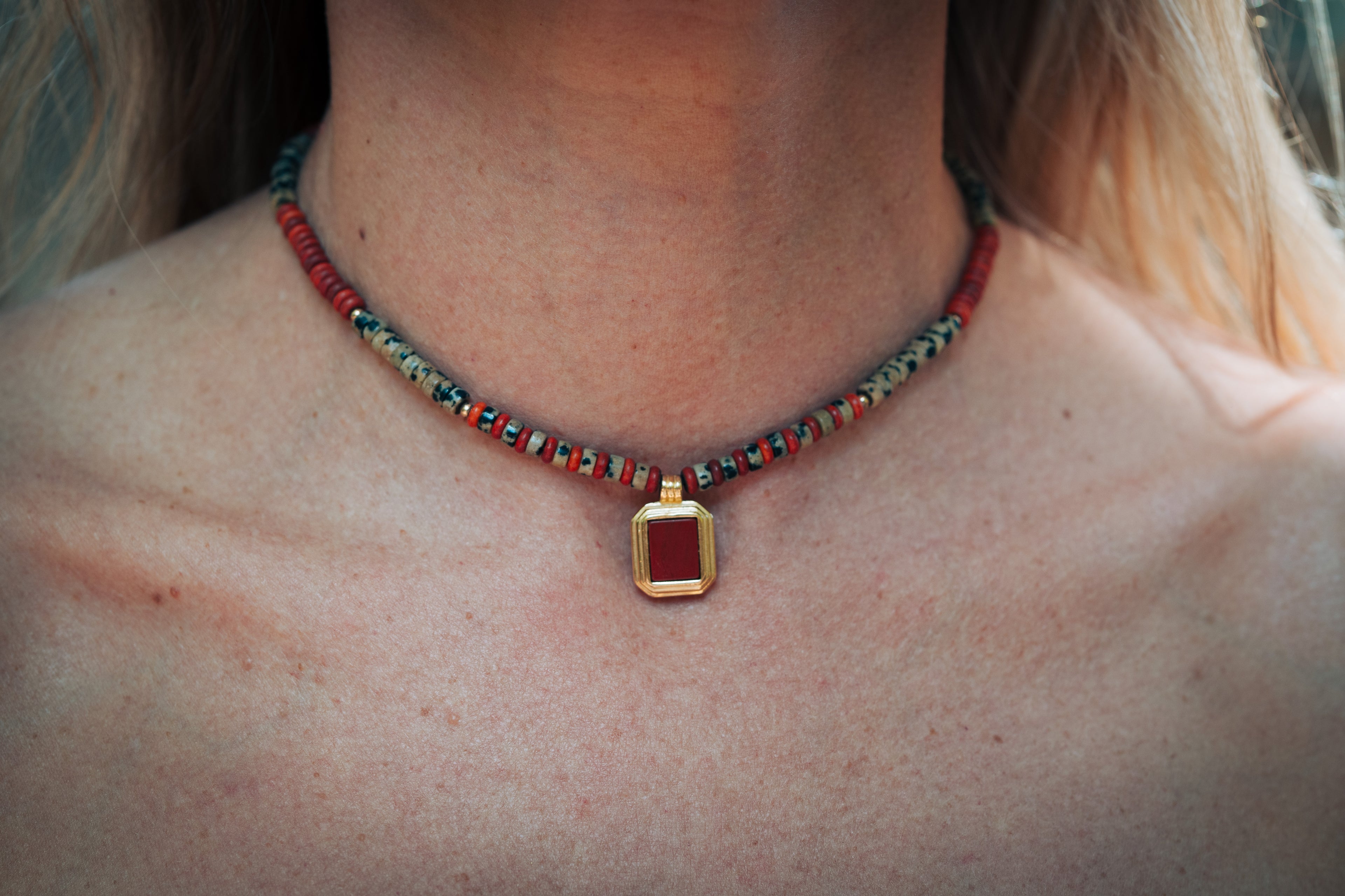 שרשרת ג׳ספר אדום וג׳ספר דלמטי