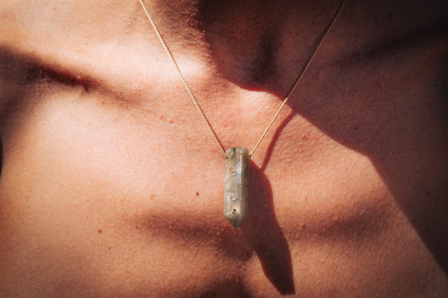 שרשרת לברדורייט